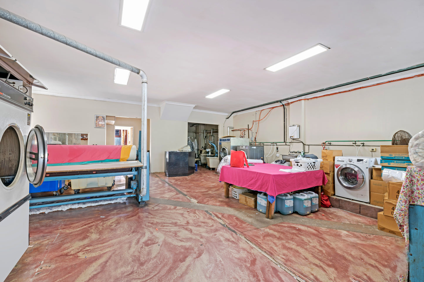 403 Guildford Rd, Guildford