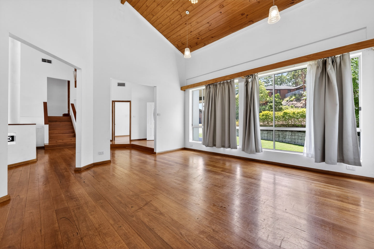 122 Dangerfield Drive, Elermore Vale