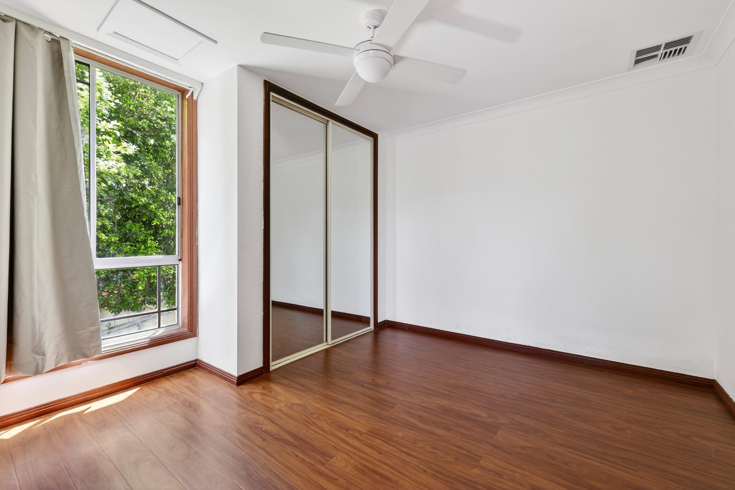 122 Dangerfield Drive, Elermore Vale