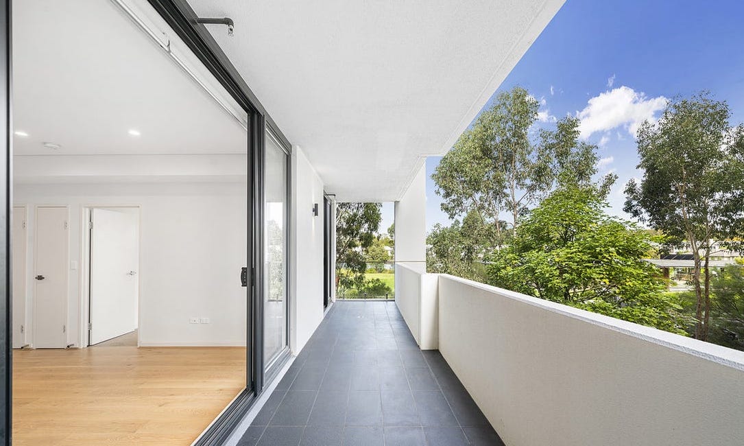 215/100 Fairway Drive Norwest